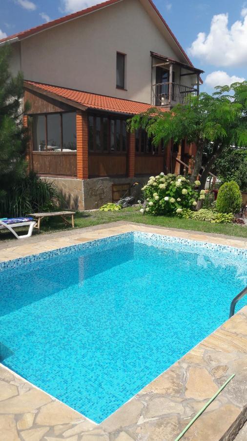 Guest House Odessa Esterno foto