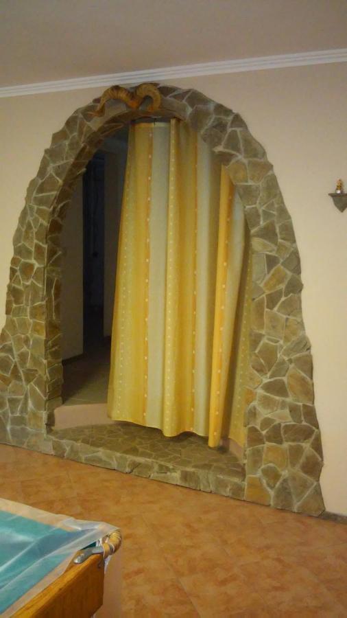 Guest House Odessa Esterno foto